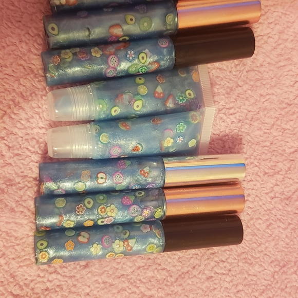 Lip gloss - Picture 3 of 5